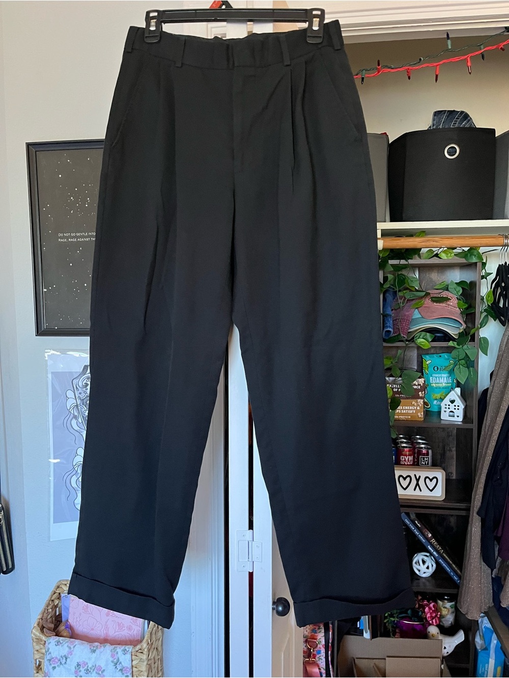 Classic Black Men's Dress Pants with Tailored Pleat Front